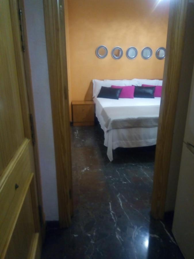 Aurora... Pisos En Alquiler Granada. Armillaアパートメント エクステリア 写真